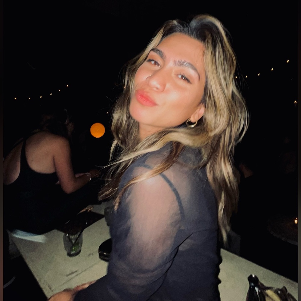 Meet your Posher, Ariana